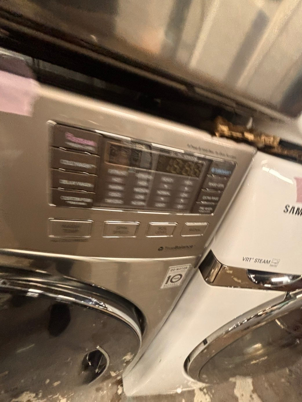>*Used-great conditions refurbished LG steam washer 4.5cu large capacity in silver-gray  #WR15WW