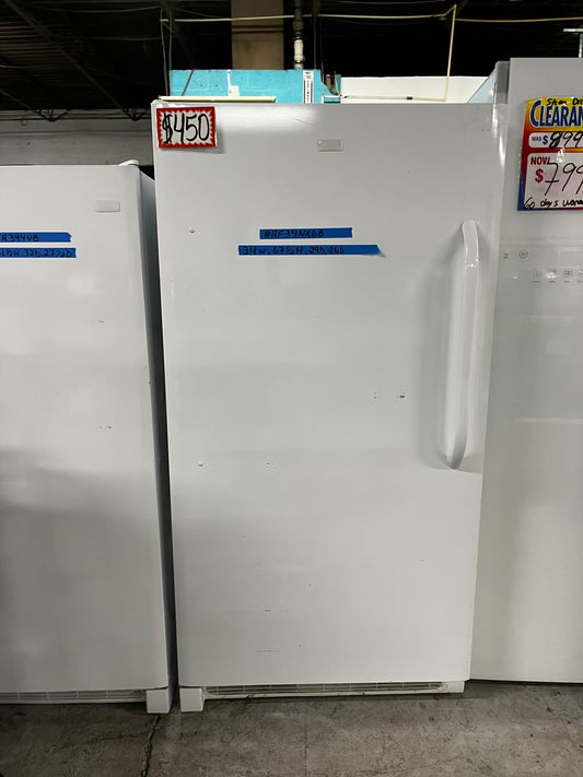 * 🎄Holidays Sale 🎁-Frigidaire 21 cu.ft up-right freezer white 34" #RF39NK6B used-Refurbished