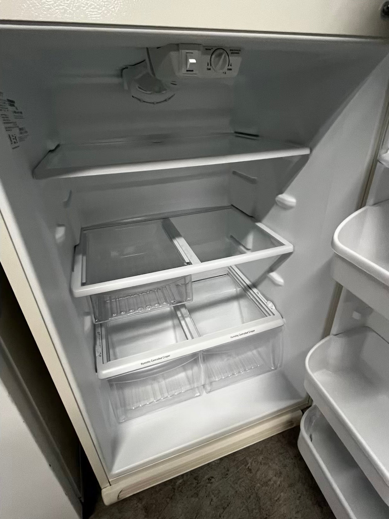 Kenmore top freezer refrigerator in off white used refurbished 30’ #RF394JB