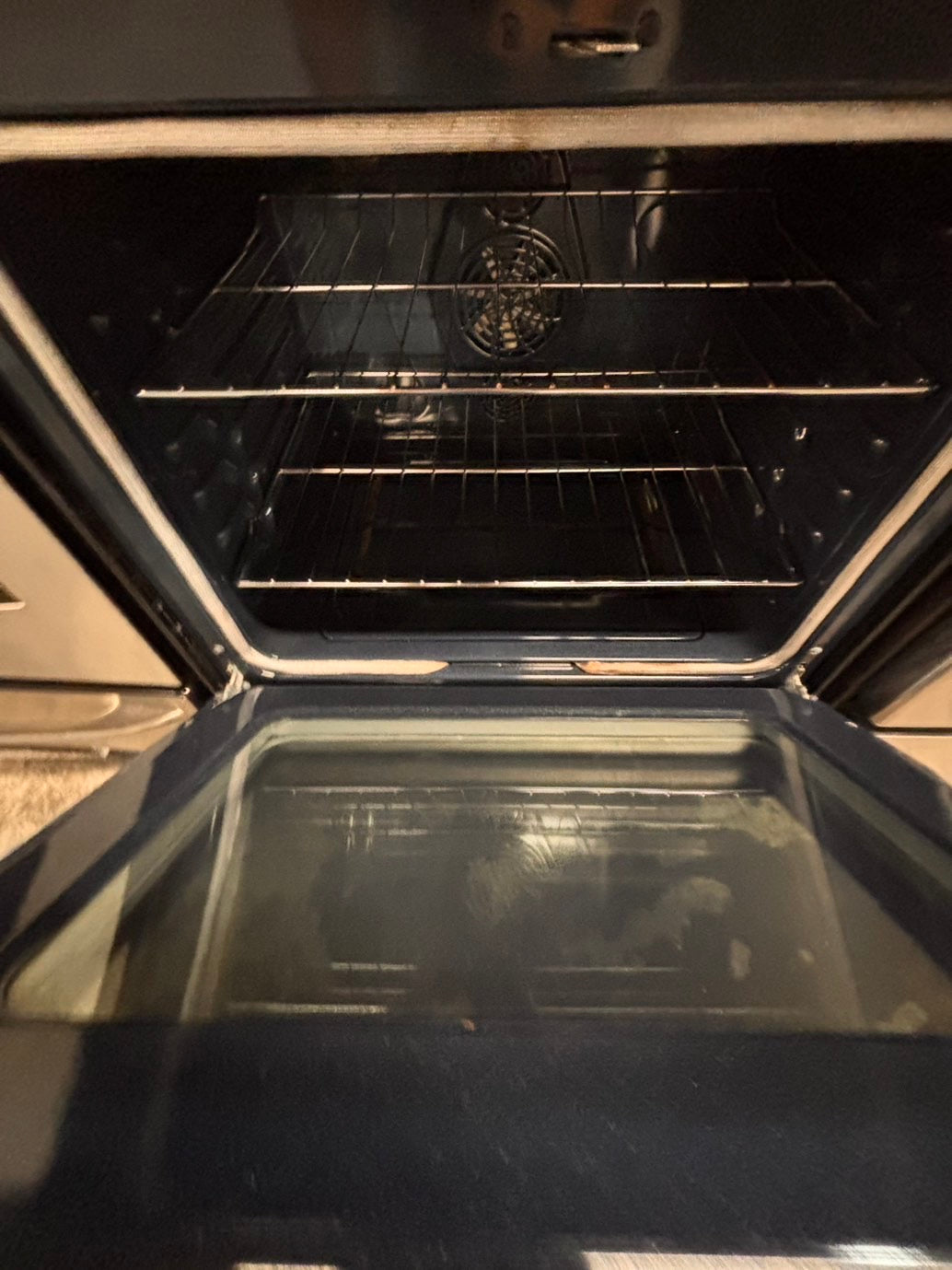 >*samsung Gas range 5 burner convection oven bake ,broil Hi/Lo self clean in stainless steel used-Refurbished 30” #SSG96B