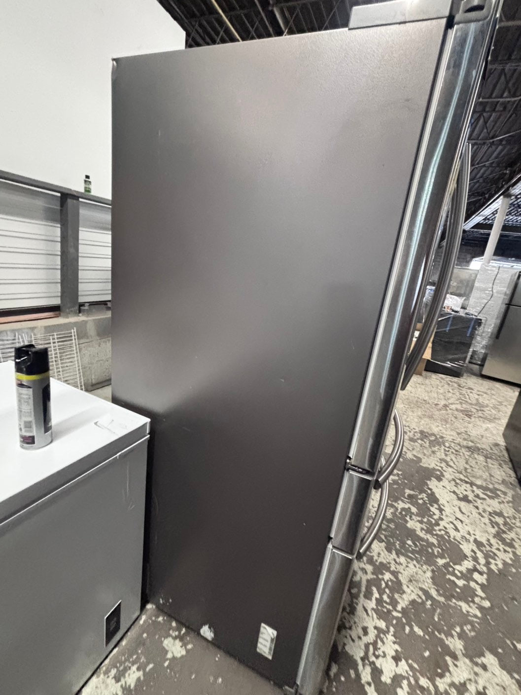 >*Samsung 4-doors French door Refrigerator 33w x 69h 30”1/2depth. /stainless steel w/ ice water dispenser 33" #RL7Q21QB