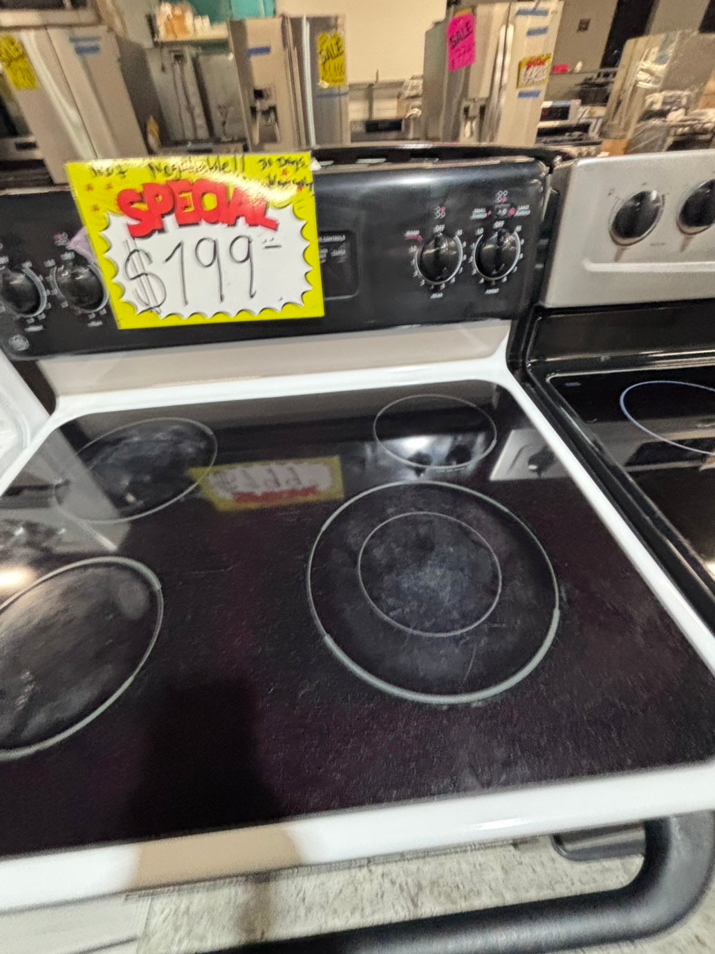 >*special 🔥 GE electric 220v glass top range bake Broil roast self clean black & white  30" used-Refurbished #ESG131B