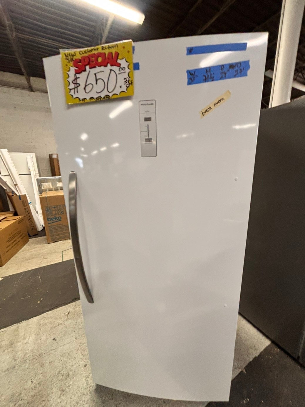 Open box 📦 costumer return 33’”in. 20 cu. ft. Garage Ready Freezer in White with Temperature Alarm and Auto-Close Door, ENERGY STAR #FZR25PBB