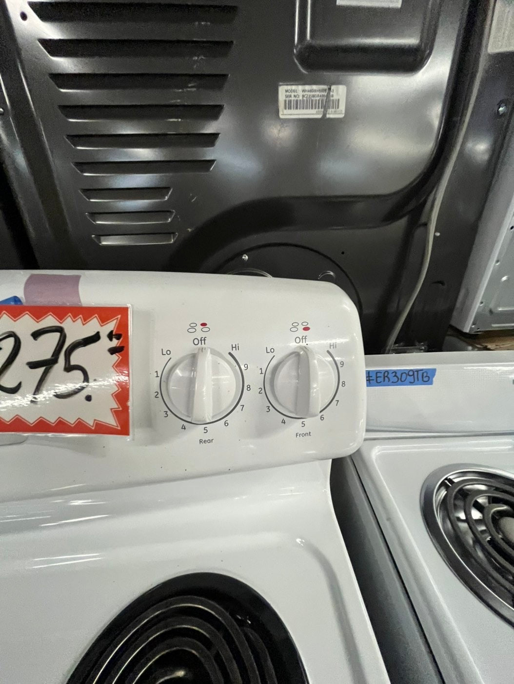 🎁🎄Holiday Sale‼️ white electric coil top electric range coil 220v 4 burner Refurbished in bake Broil self clean 30" #ERCl10B