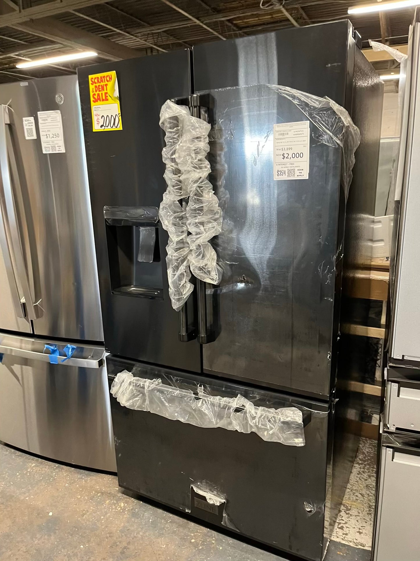 OPEN BOX 📦 | SCRATCH & DENT - ZLINE 36 in. 28.9 cu. ft. Standard-Depth French Door External Water Dispenser Refrigerator with Dual Ice Maker in Fingerprint-Resistant Black Stainless Steel #RF842FB