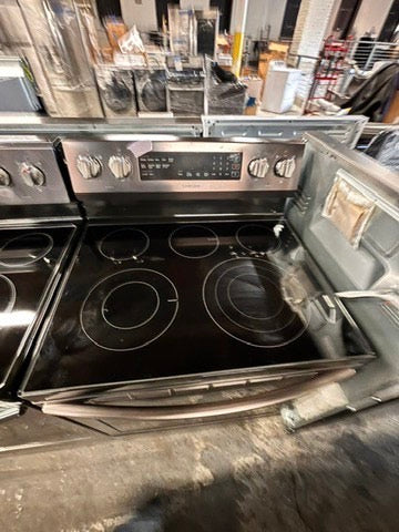 >Samsung glass top convection oven-electric range 220v 5 burner Tuscan color , warm zone bake broil fast boil ,used-Refurbished 30" #ESTQ55VB