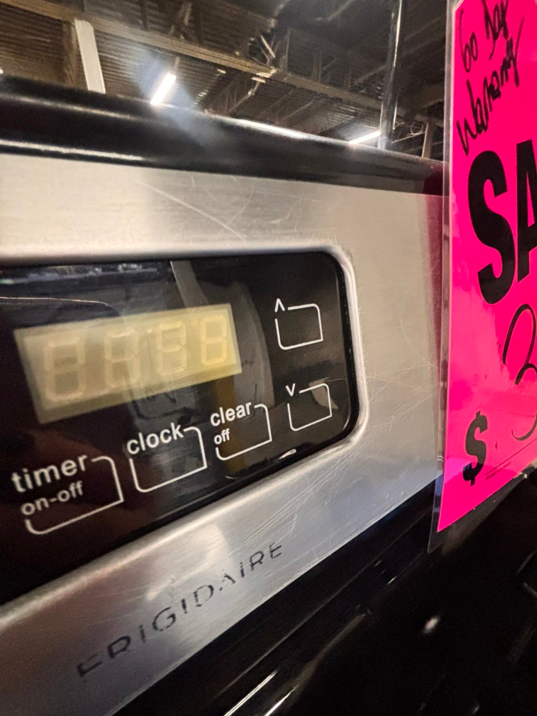 >frigidaire stainless steel Gas range 4 burner bake broil Hi/Lo self clean in stain used-Refurbished 30” #FGEZ23B