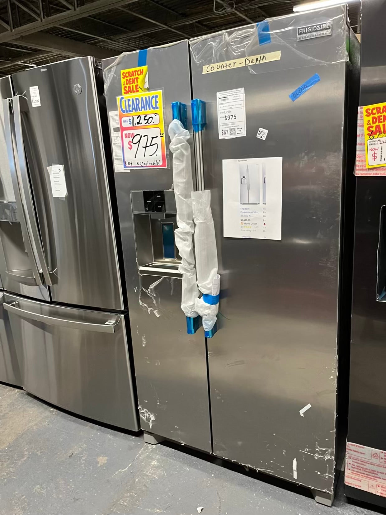 Open Box Frigidaire Profissional side x side Refrigerator stainless steel w/ice water dispenser 36" counter Depth #RE775VB
