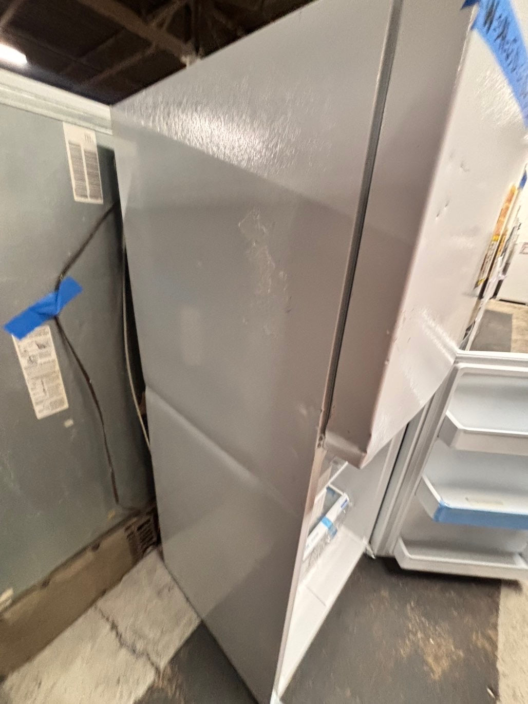 >Open box 📦 New S/d -Frigidaire
30” in. Top Freezer Refrigerator in white color  #RFW55B