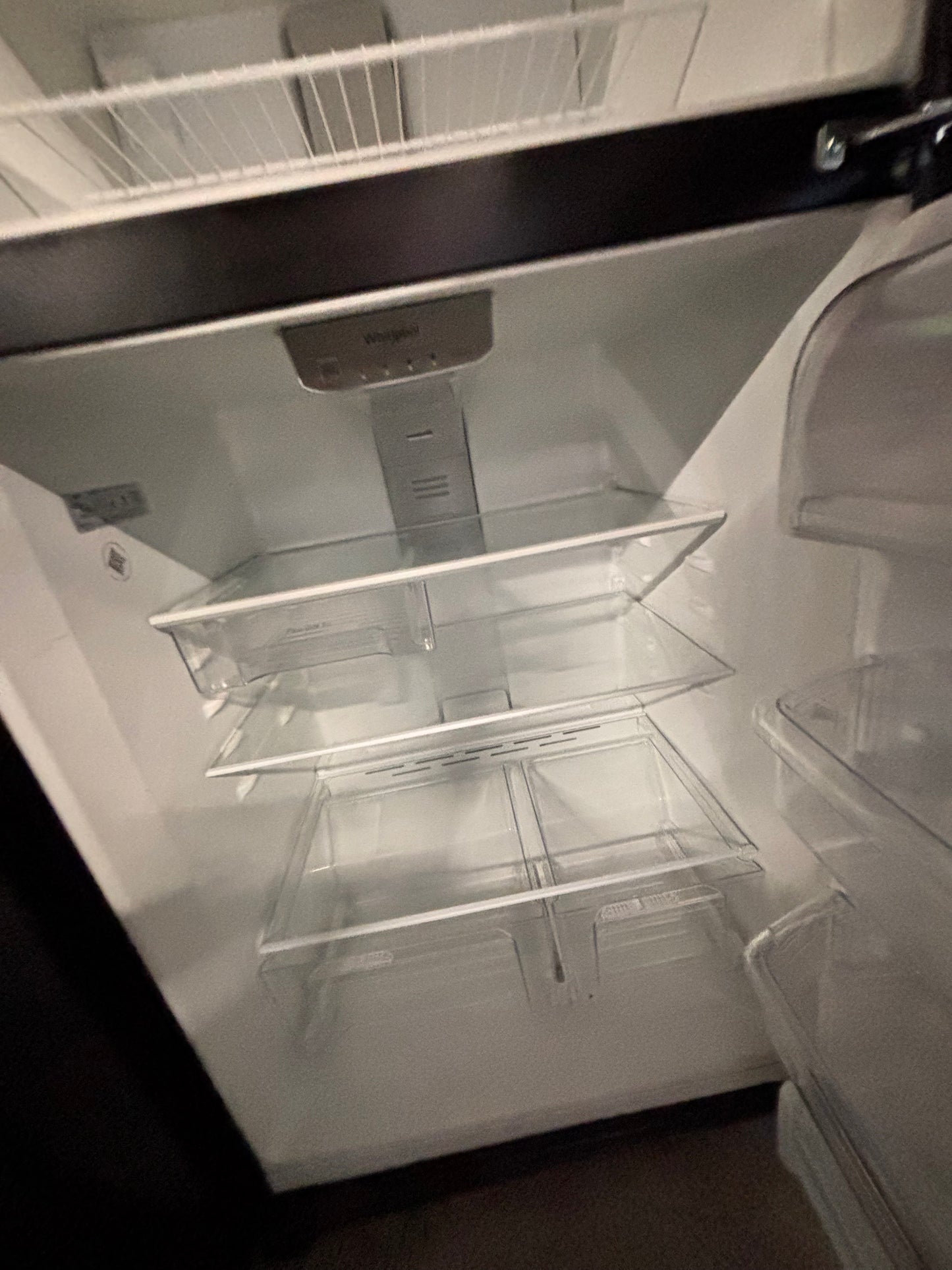 >whirlpool 33” Top freezer fridge  ,black  used-refurbished #RRY33QB