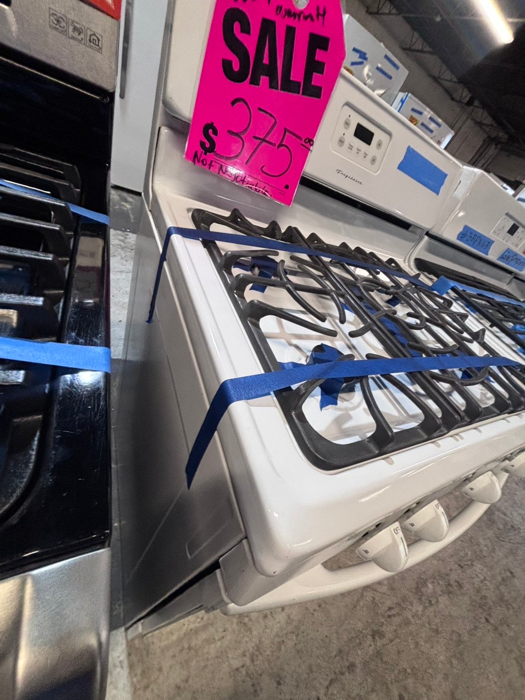 >*special🔥frigidaire Gas range 5 burner  bake ,broil Hi/Lo self clean in used-Refurbished 30” #BG776B