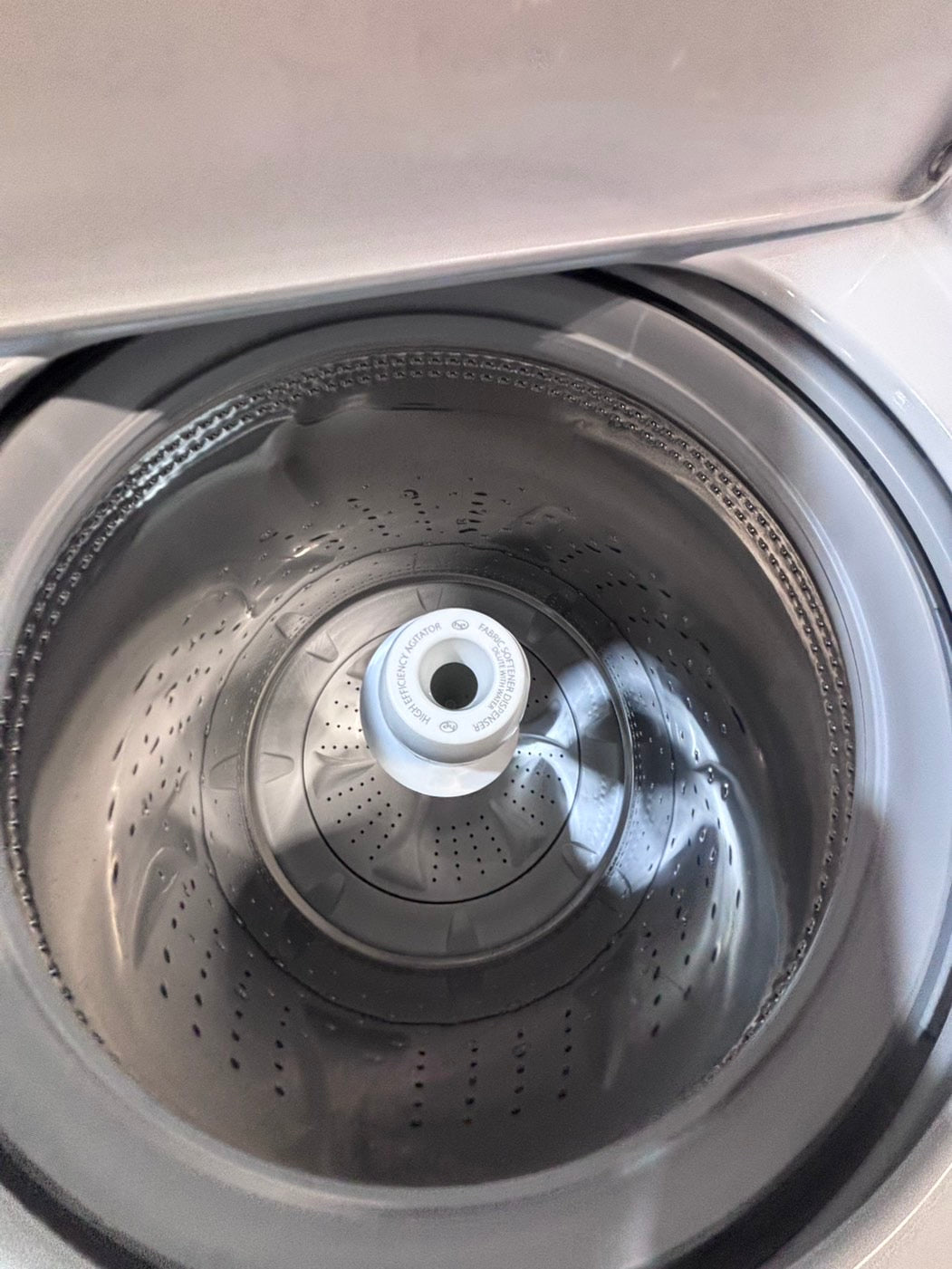 >*whirlpool Top load washing machine w agitator large capacity 27" in good condition,used-Refurbished #TWA336B