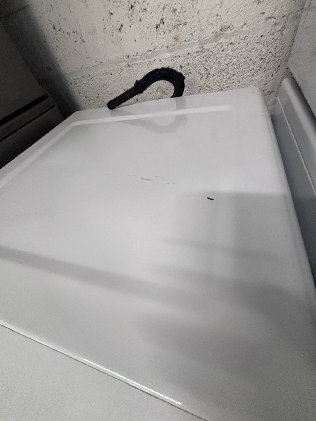 >>maytag white washer 4.5cu. ft. Large capacity, in great condition 27” stackable or side by side  used-refurbished  #FWM7746B