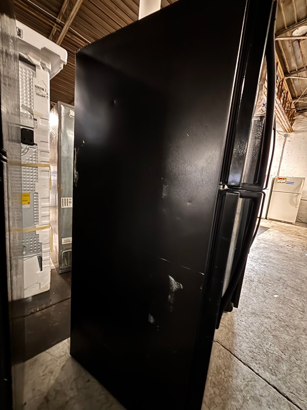 >whirlpool 33” Top freezer fridge  ,black used-refurbished #RFTT1B