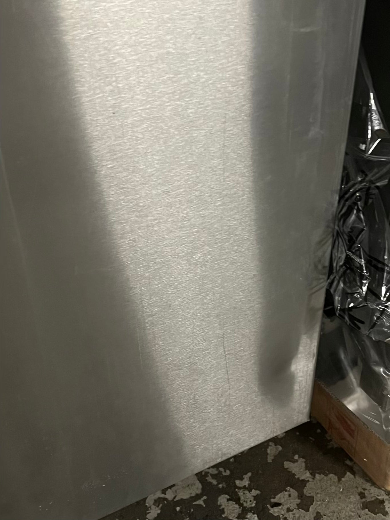 Open Bosch 500 Series 24" Smart Built-In Dishwasher with 3rd Rack in Stainless Steel 24” Model: SHP95CM5N - stock number : #DW33TB