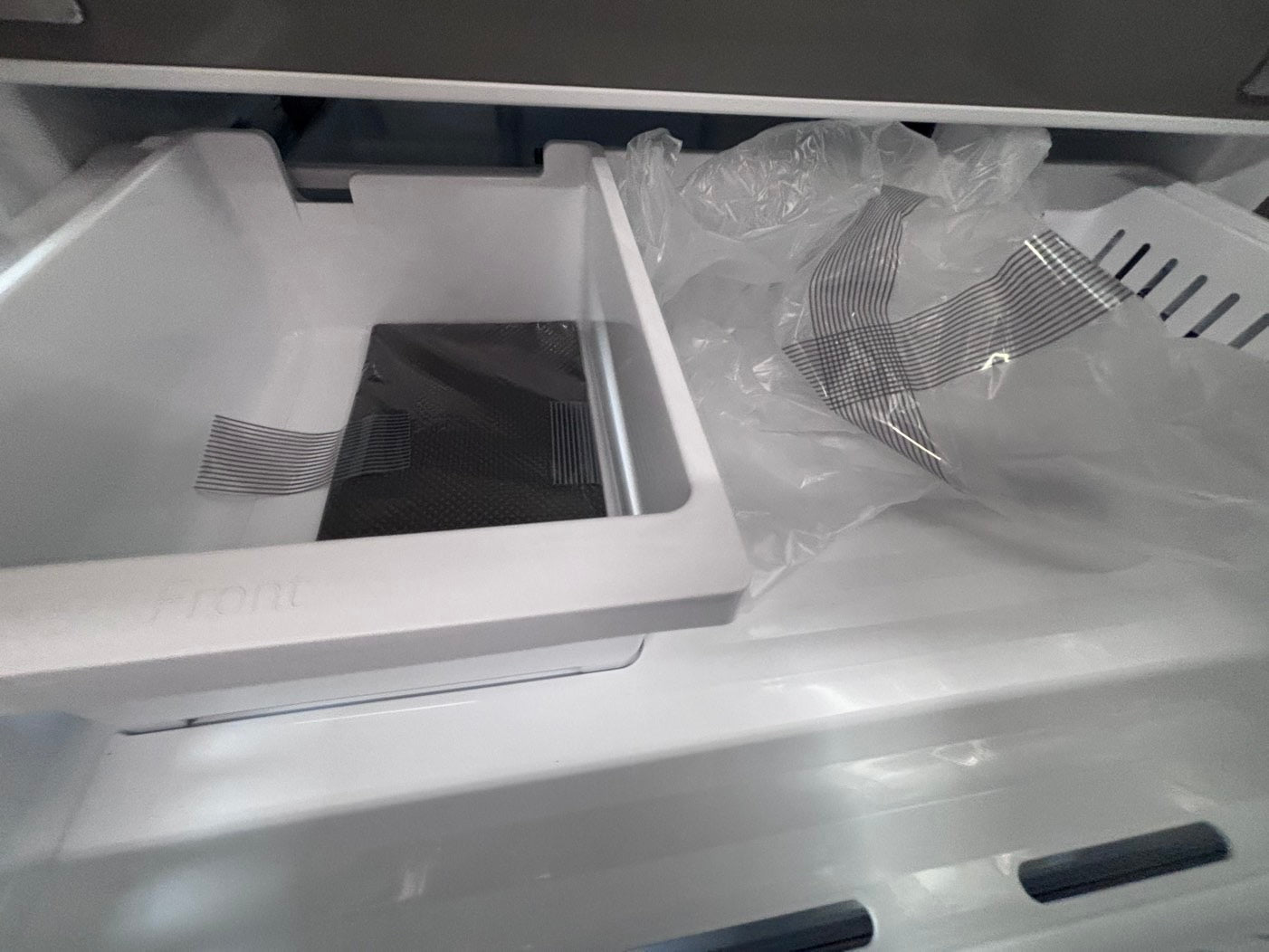 >LG 29cu. ft. 36” 4-doors French Door Refrigerator with Full in PrintProof Stainless
#RFLHV7TB 36” in