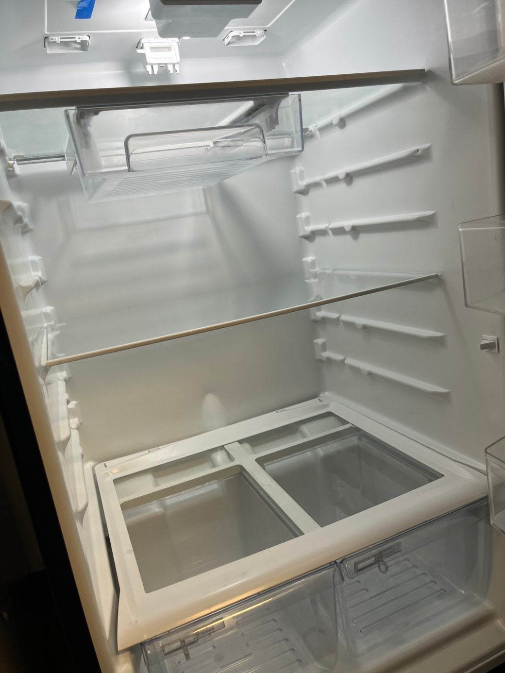 =•28” whirlpool top freezer fridge BLACK used-refurbished #RFWHBLB28L