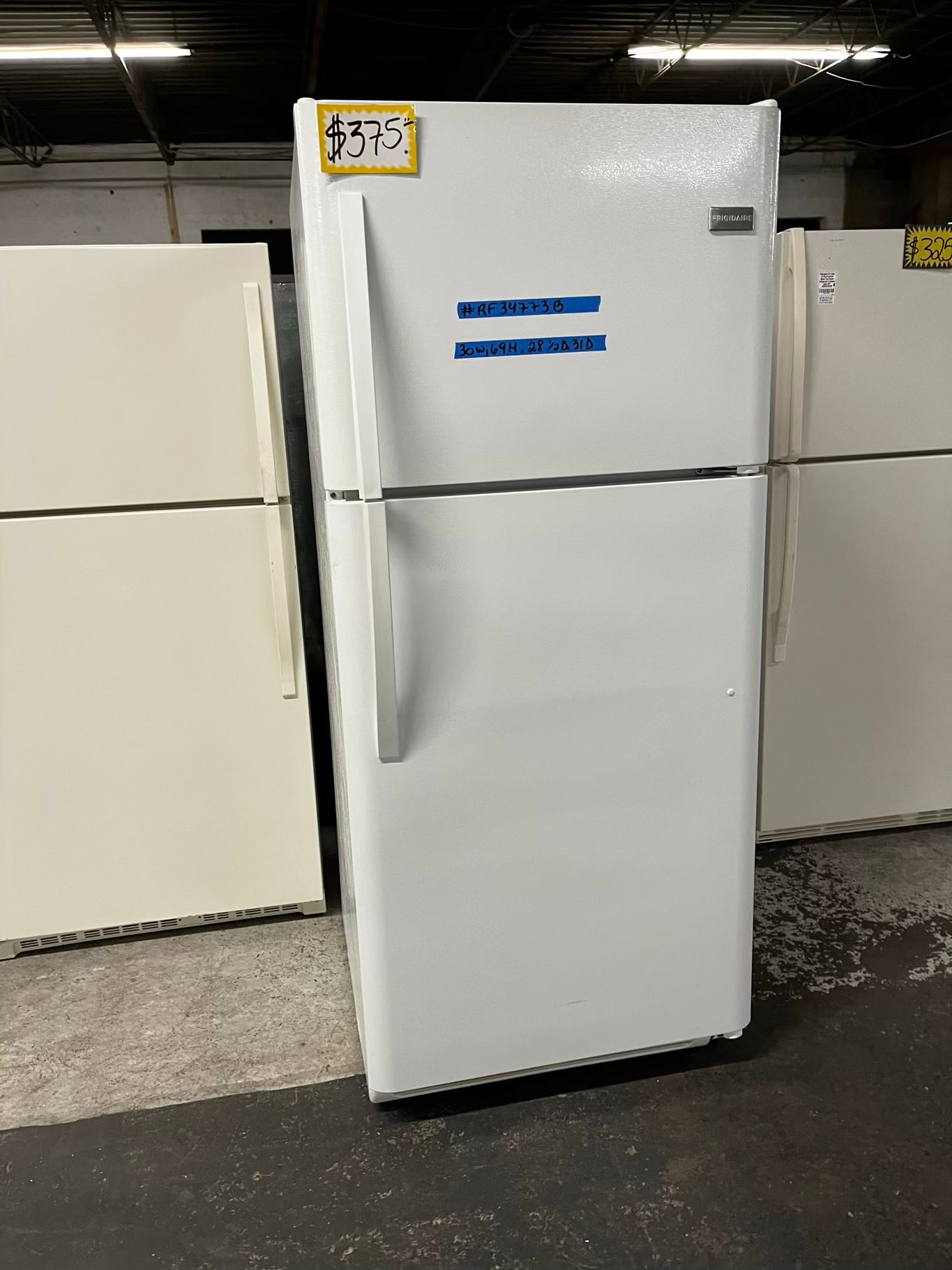 * Frigidaire top freezer refrigerator in white no ice maker 30" #RF34773B