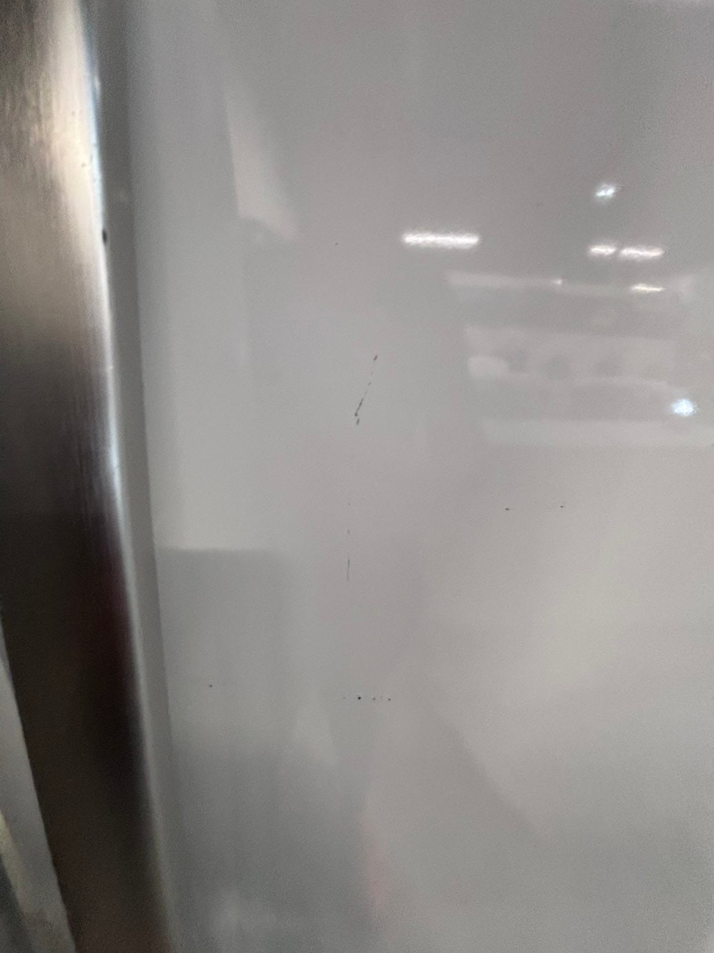 >*36”whirlpool counter depth French doors  fridge white color  (ice maker  doesn’t work) only water 💦 dispenser works !doesn’t affect on the others functions. 36” #WS33WWB