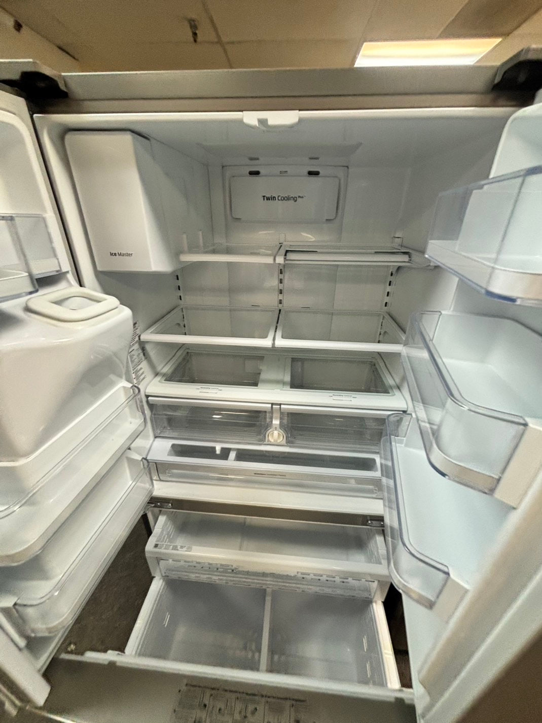 * Samsung French door Refrigerator stainless steel w/ ice water dispenser 36" counter-depth  #RF60CL