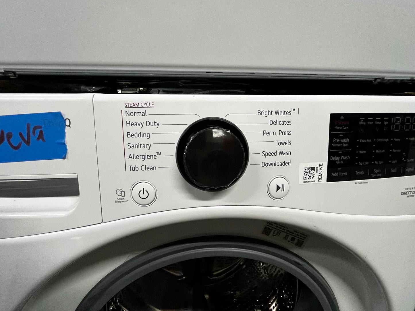 -Open Box 📦 Scratch & Dent 4.5 cu. ft. Ultra Large Capacity Front Load Washer - White
WM4000HWA & 7.4 cu. ft. Large Capacity Front Load Electric Dryer - White DLEX4000W Set / stock number #WD737CB