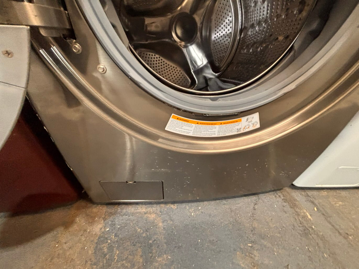 } special🎉LG  washer & dryer set electric 220v front load stackable or side by side - sensor dry , working 💯  with warranty , in silver color   #SPGC16SET