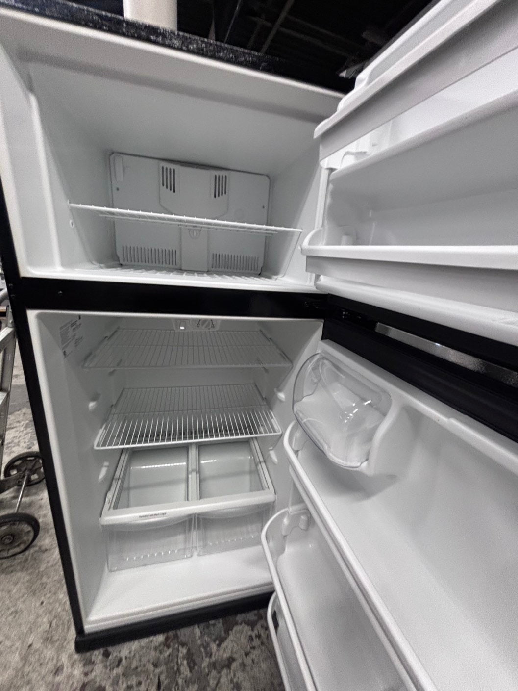 >*kenmore 30”x 66”heigth x 29depth 18cu.ft -top freezer refrigerator white  color              -used refurbished 30” #FBKJ6B