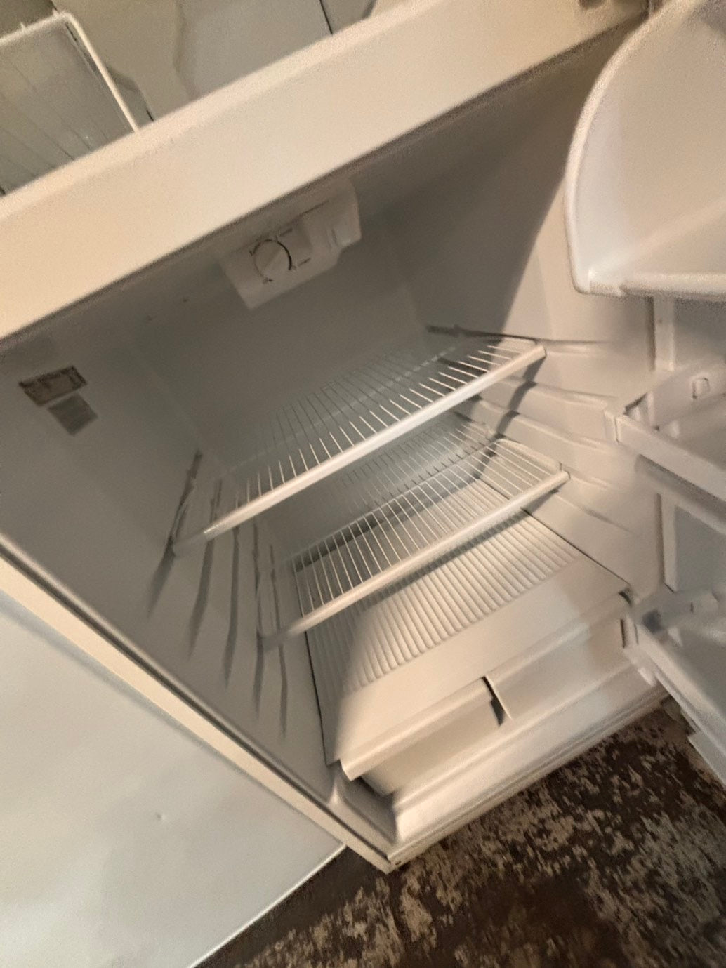 >*28”wide x 62h whirlpool top freezer fridge white working 💯 used-refurbished #RWC5YSB