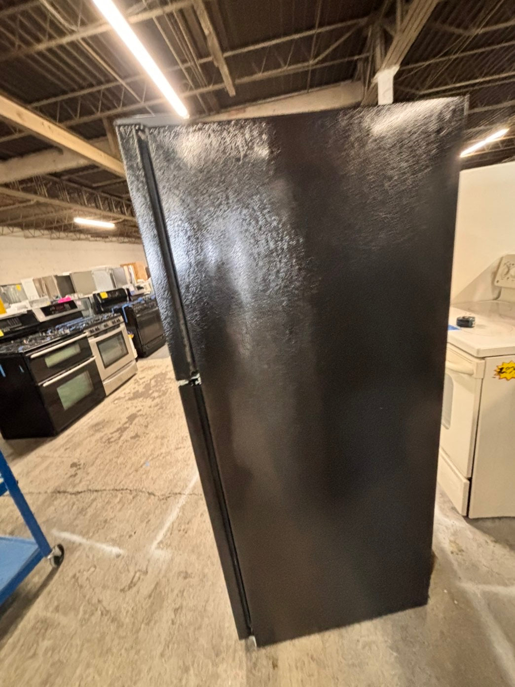 >whirlpool 33” Top freezer fridge  with ice maker inside , black used-refurbished #RW1ZC2B