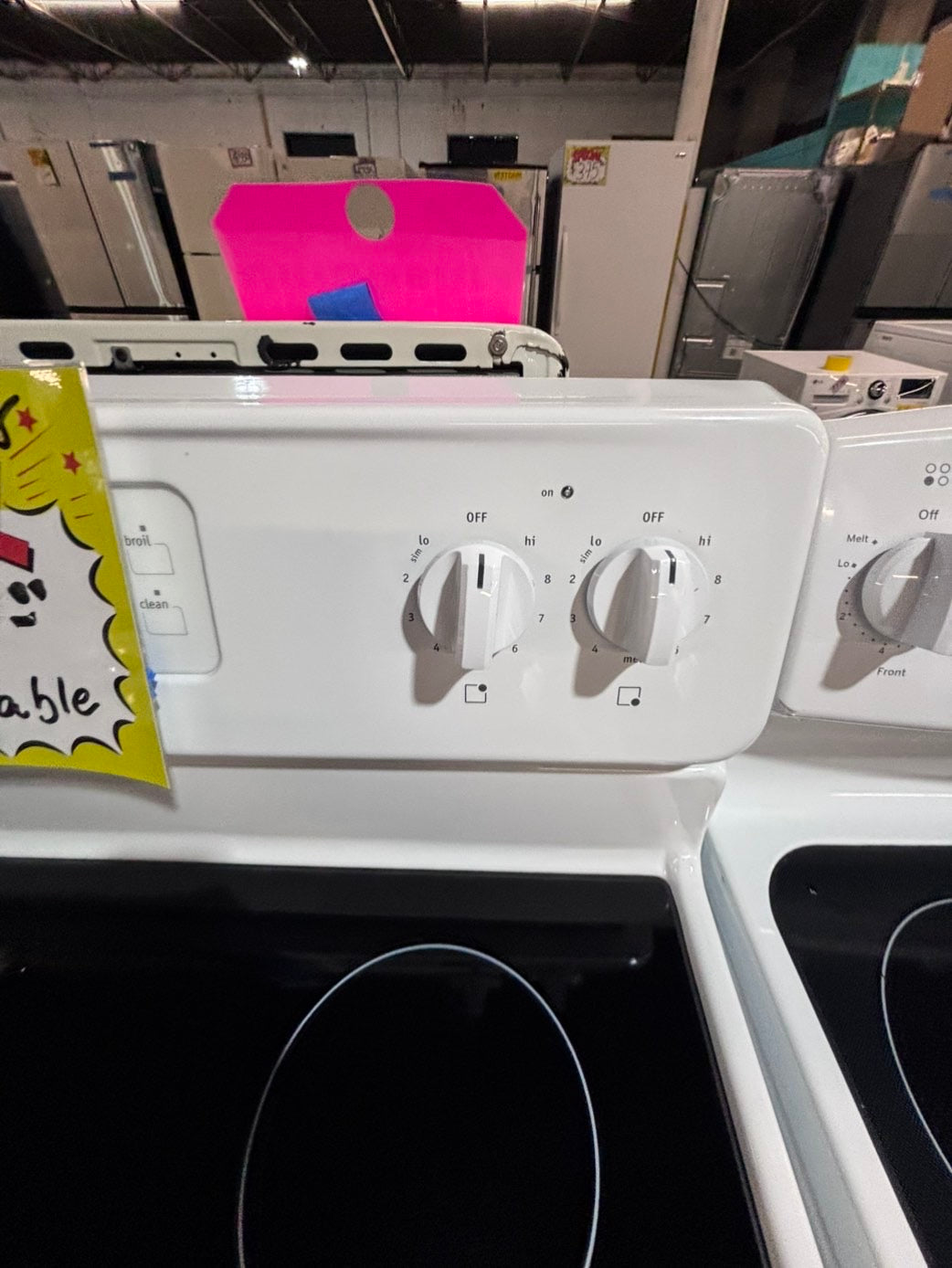 >*special 🔥Frigidaire electric 220v glass top range bake Broil roast self clean white  30" used-Refurbished #FEW911B
