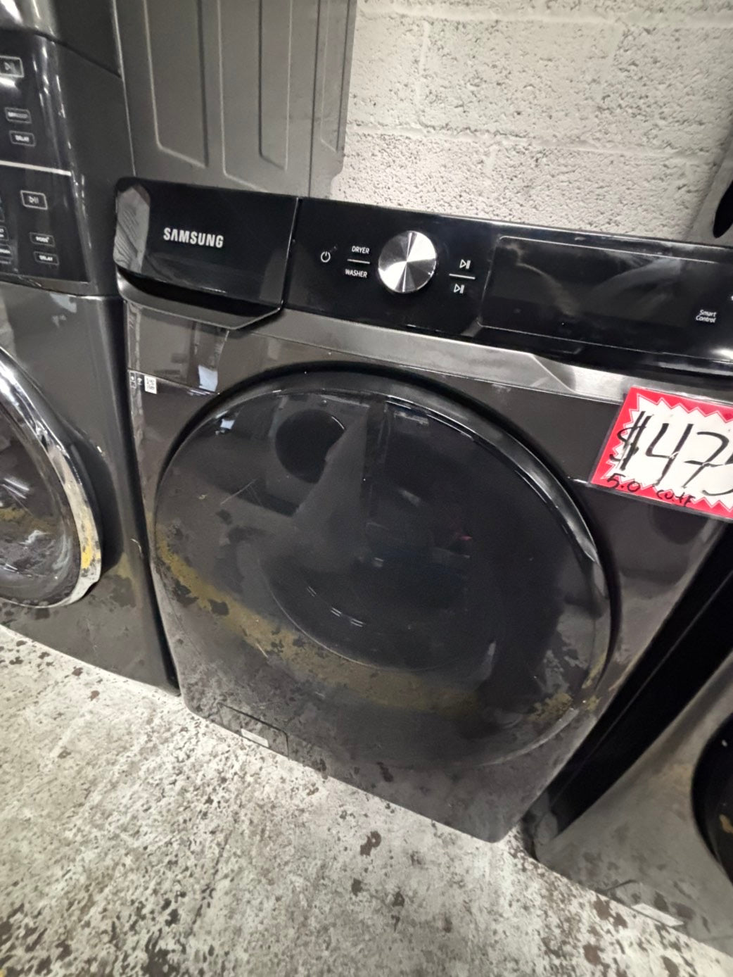 >>Samsung dark gray  washer 5.CU.ft. Large capacity, in great condition 27” stackable or side by side  used-refurbished  #SGW1DR4B
