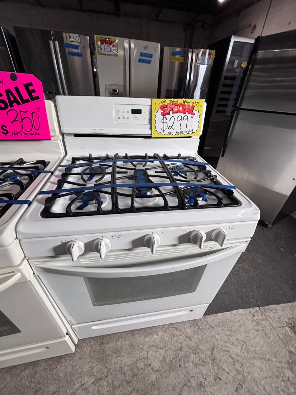 >*July 4th SALE🔥frigidaire  Gas range 5 burner bake broil Hi/Lo self clean in  white used-Refurbished 30” #FG16J2B