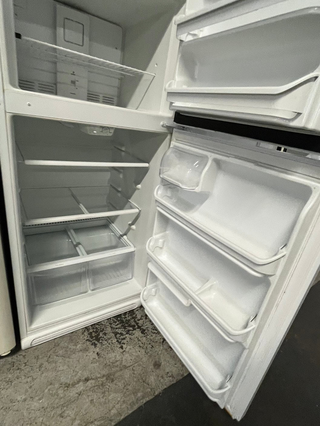 -Frigidaire 30” top freezer refrigerator in  white used refurbished 30’ #RF21CU98B