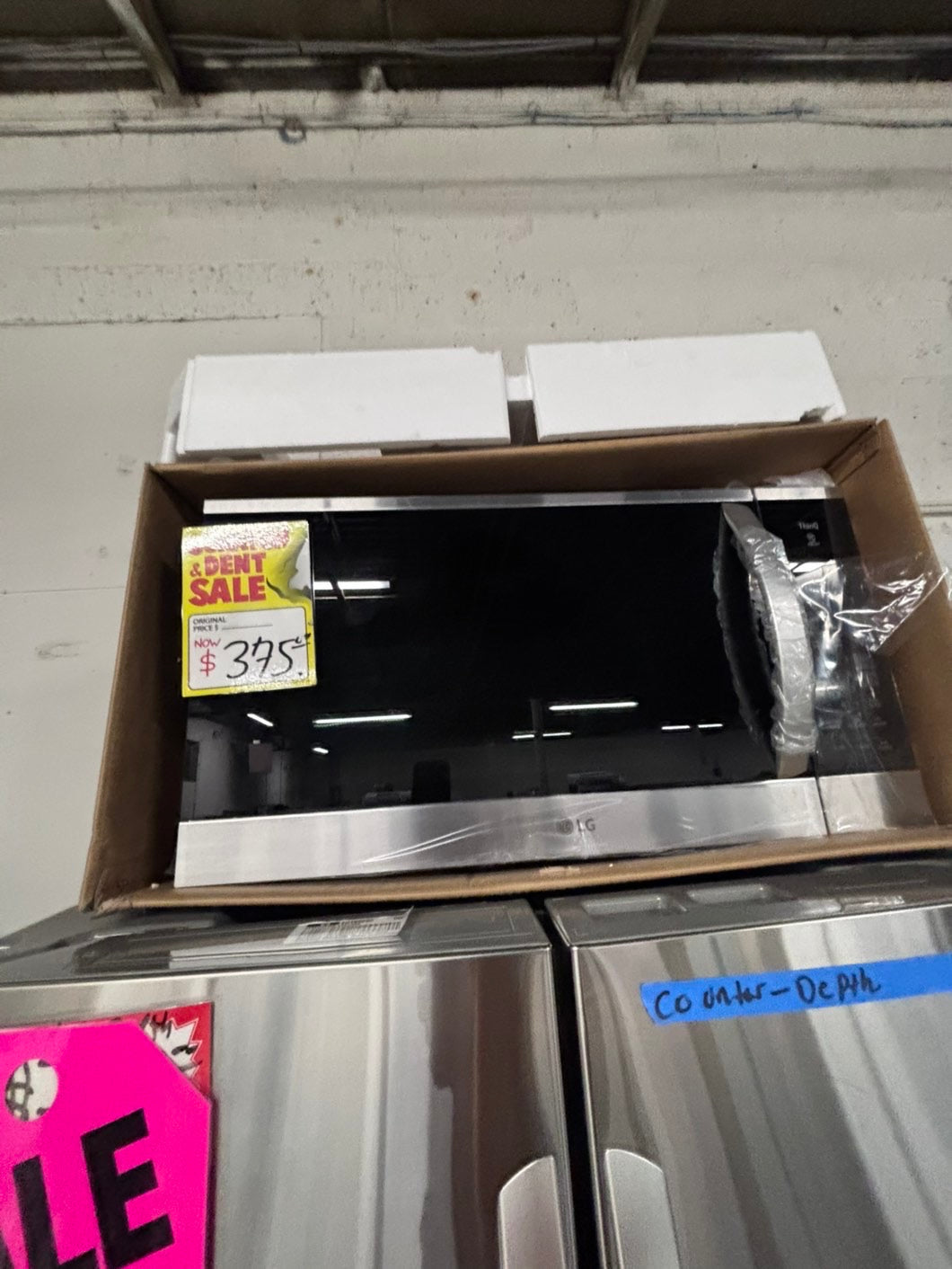 >special 3pc. Combo =LG French door Refrigerator counter depth  w/ ice water dispenser 36",gas stove 5 burners & new the range microwave all same brand  #ARF31B3PC