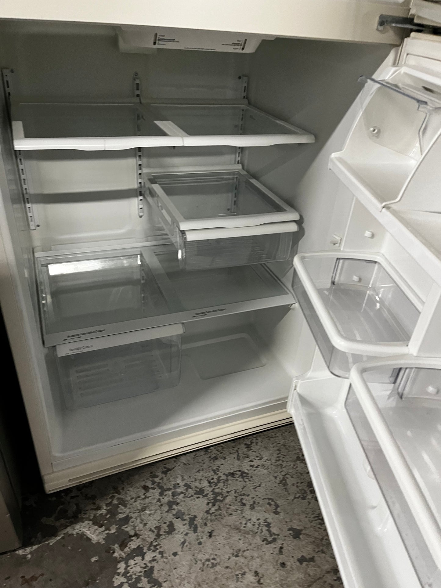 Kenmore top freezer refrigerator in off white used refurbished 33” #RF897ZB