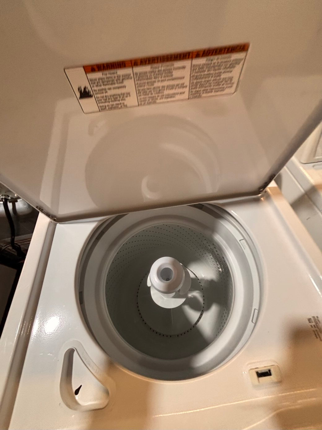 }}Whirlpool  Top load washing machine w agitator 27" in good condition,working 💯 with warranty ! used-Refurbished #AWT14TB