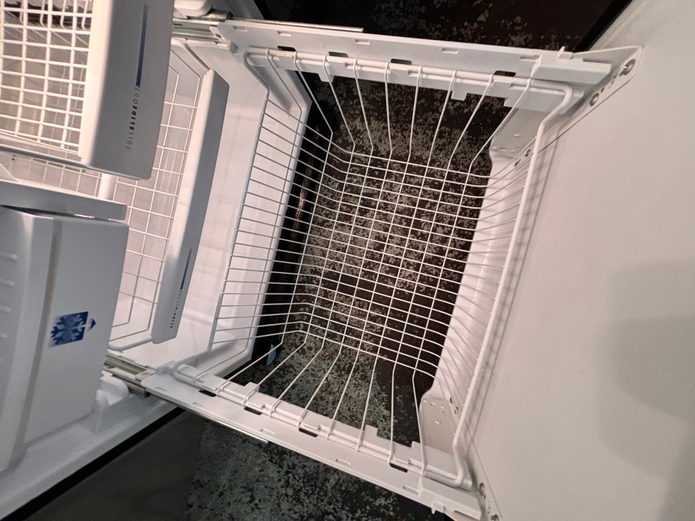 >GE 30” bottom freezer fridge stainless steel with iced maker inside used -refurbished 30” #G5K21B