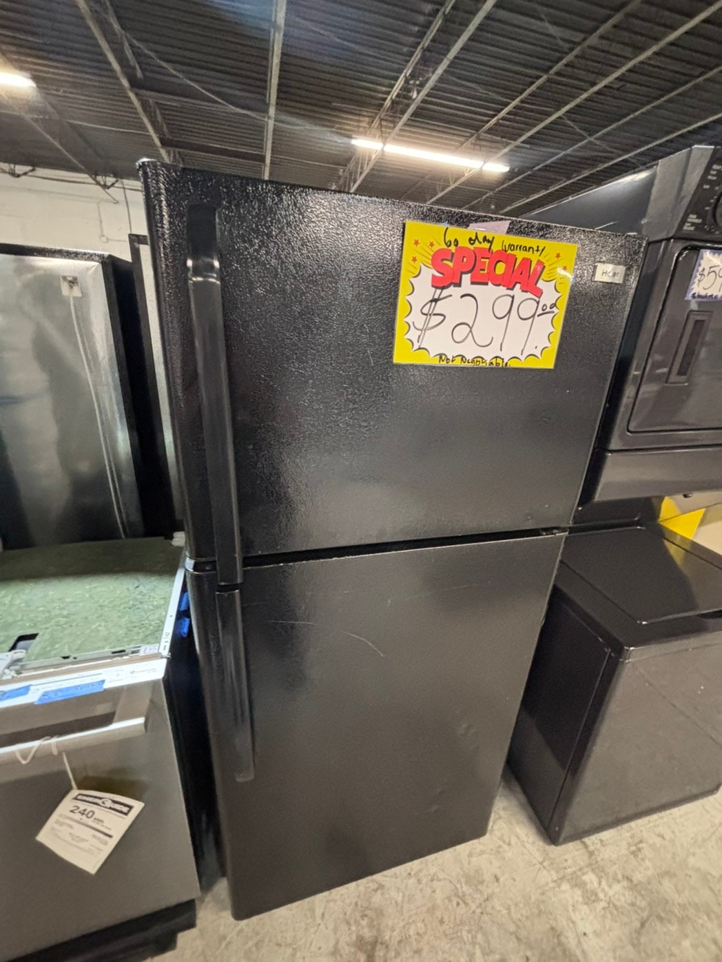 >>Haier 30”18cu.ft -top freezer refrigerator black color              -used refurbished 30” #FT11W6B