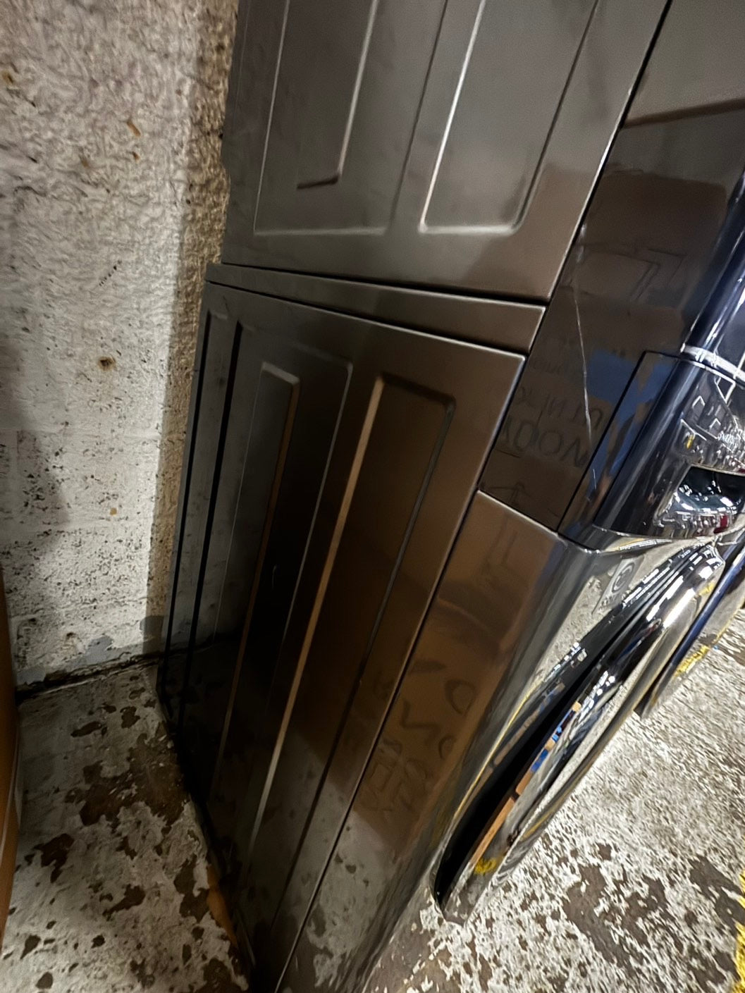 >gas Electrolux gas 27” wash-tower (washer & dryer) large capacity one unit staked  in dark gray color used refurbished #GD94G4B
