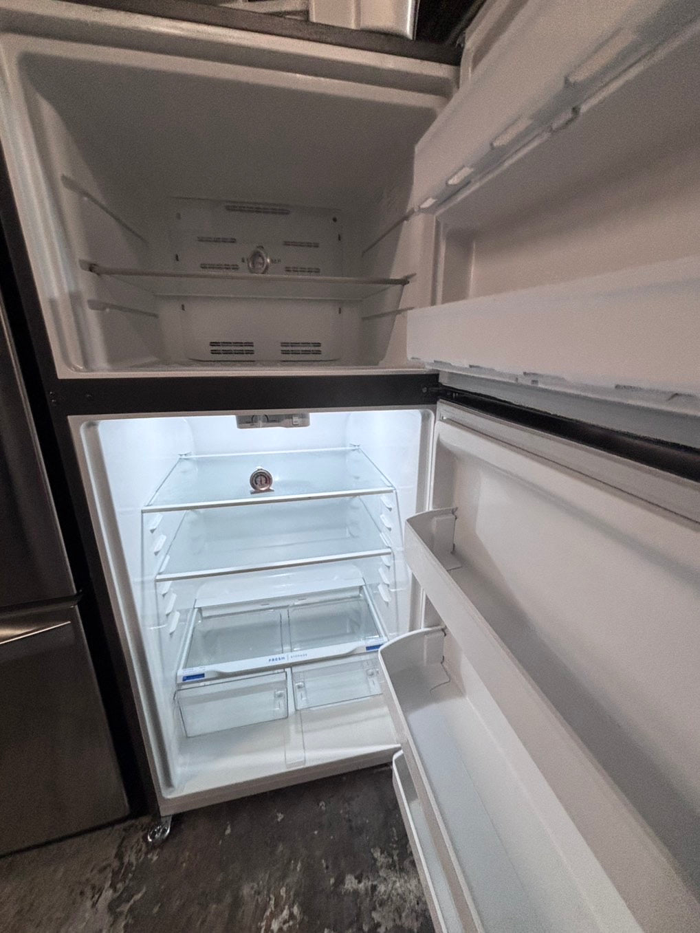 >*frigidaire  top freezer refrigerator stainless steel used-refurbished 30"x 66’’h #RFF819B