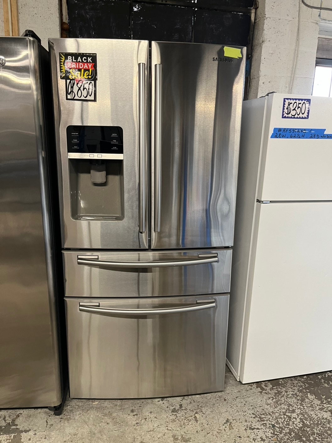 *🔥Black Friday Deal🔥Samsung 33” 4- door Refrigerator stainless steel w/ ice water dispenser 33" #RF36NB