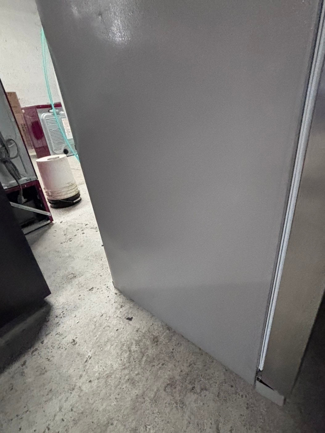 >used-refurbished Frigidaire 33” Side by Side Refrigerator stainless steel w/ice water dispenser  - #RFUR33LB
