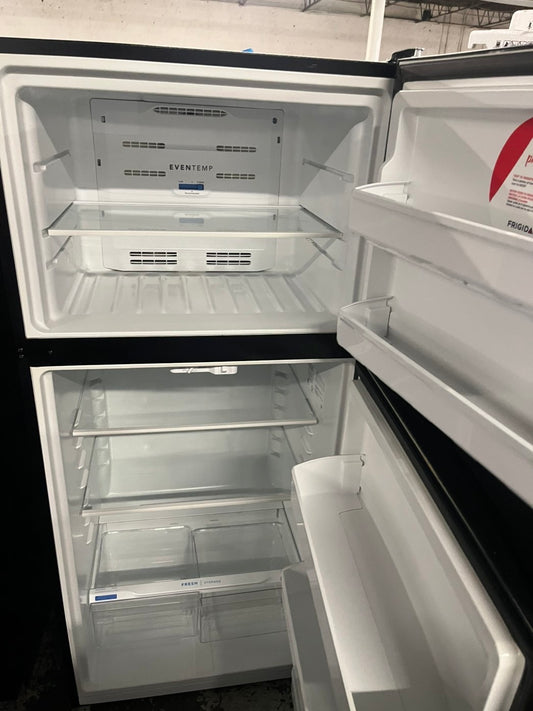 🥳🎉=Frigidaire 18cu.ft -top freezer refrigerator Black used refurbished 30” #RFFR19B