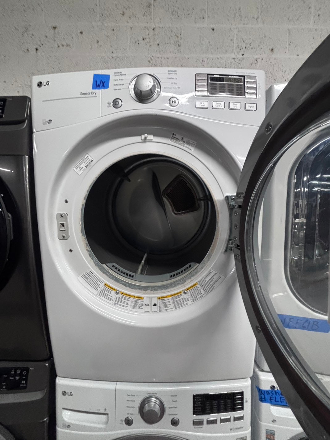 >LG GAS  washer & dryer set front load stackable white   27” in used-Refurbished #WD43GB