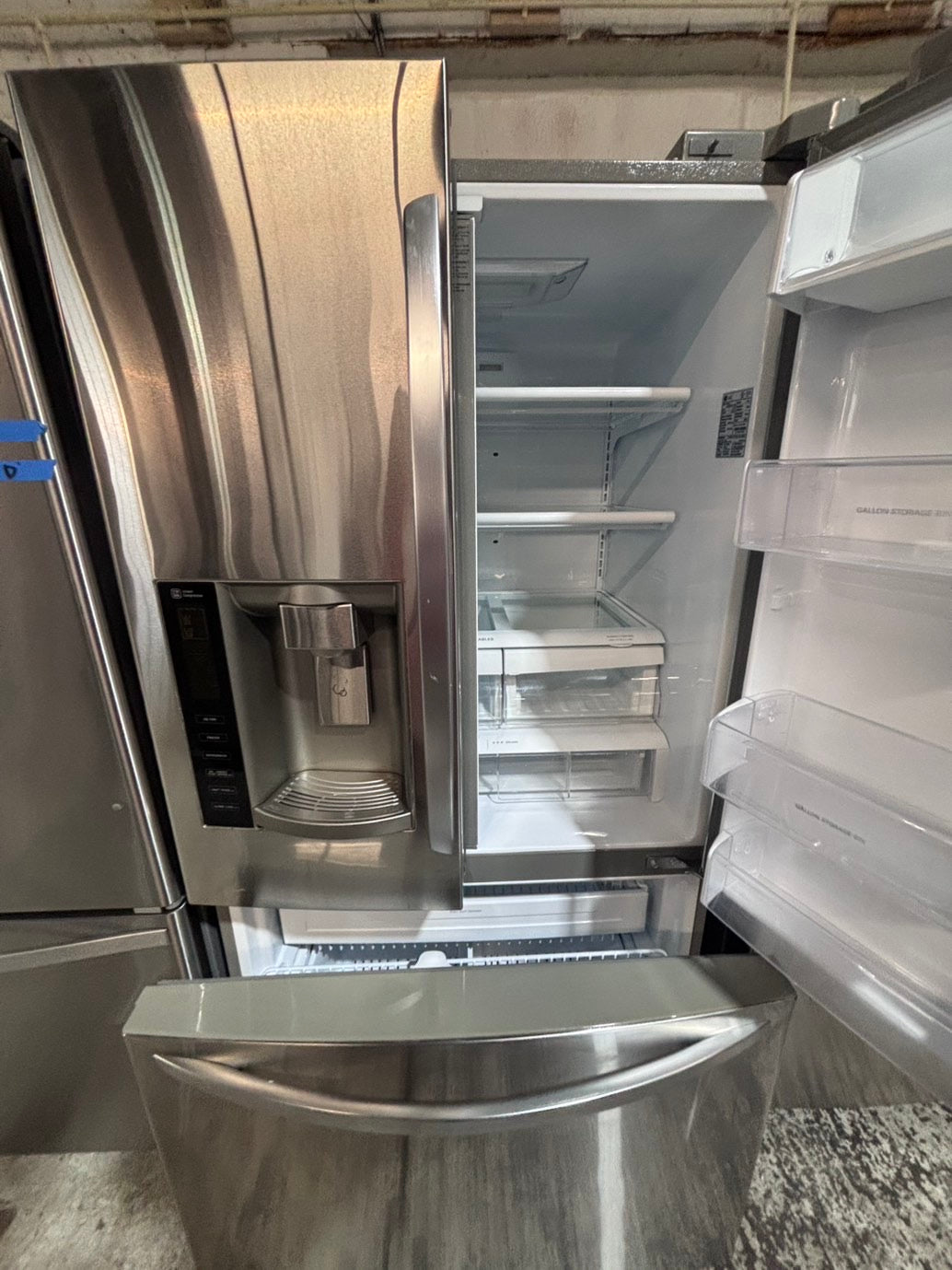 >special price 🙌LG 36” French Door Refrigerator  with ice maker & water dispenser ,used-refurbished #FDL50PSB
