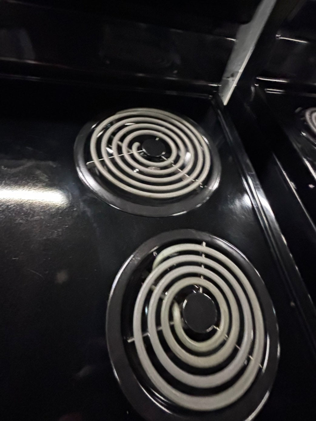 >frigidaire   stainless steel & black electric coil top range coil 220v bake /Broil 4 burner used-Refurbished  great condition 30" #FH15Z1B