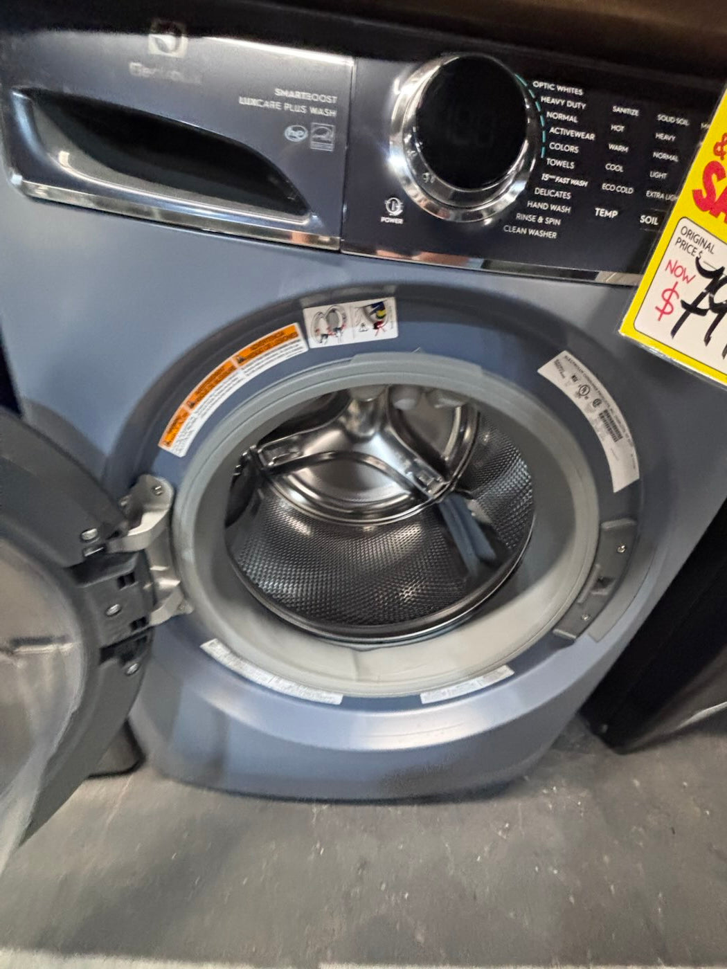 }new Open Box 📦 Scratch Electrolux Electrolux - Front Load Perfect Steam Washer with LuxCare Wash - 4.5 Cu. Ft - Denim Blue #WEEA3TB