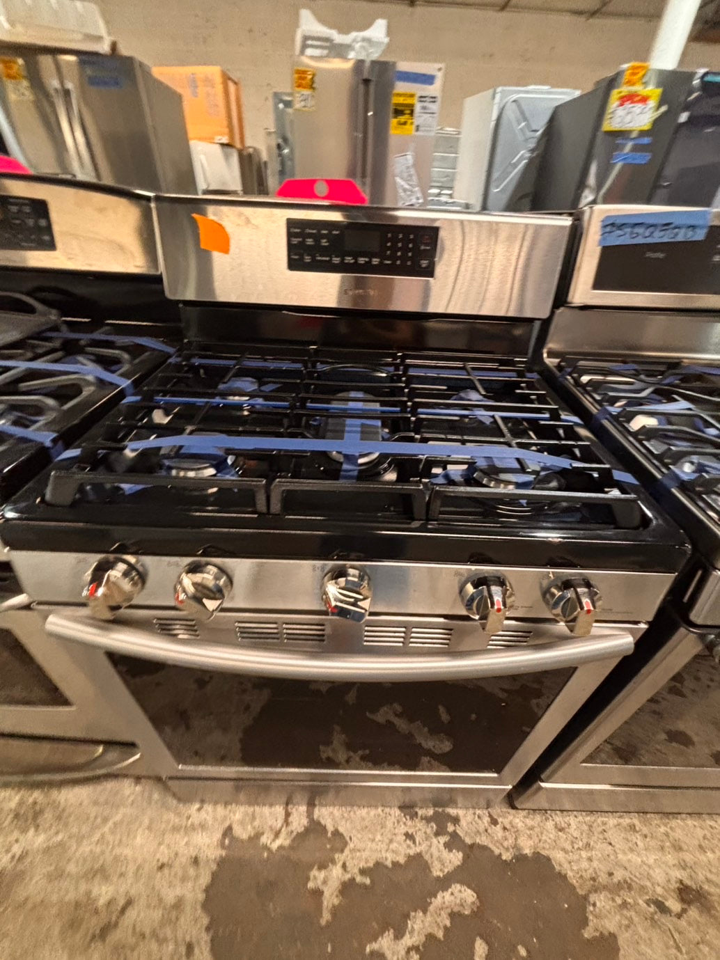 >*samsung Gas range 5 burner convection oven bake ,broil Hi/Lo self clean in stainless steel used-Refurbished 30” #SSG96B