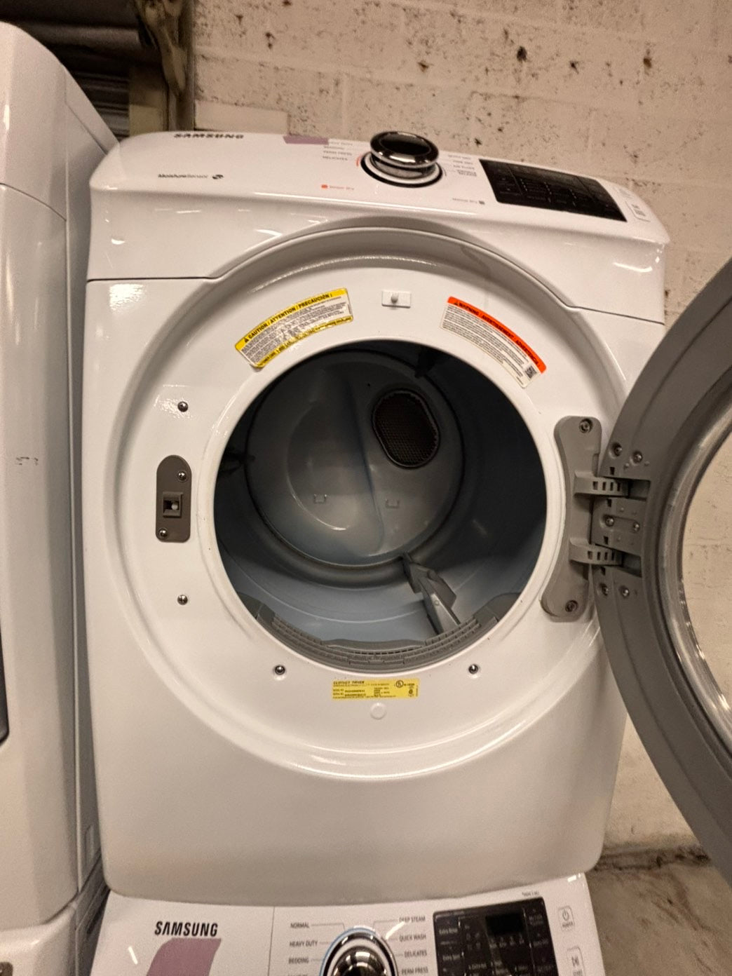 > Samsung washer 4.5 cu ft & dryer 7.5 cu ft set electric 220v front load stackable or side by side - sensor dry He white color  #WD3BLSET