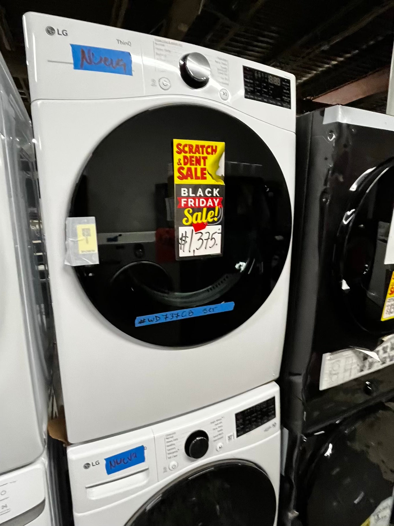 -Open Box 📦 Scratch & Dent 4.5 cu. ft. Ultra Large Capacity Front Load Washer - White
WM4000HWA & 7.4 cu. ft. Large Capacity Front Load Electric Dryer - White DLEX4000W Set / stock number #WD737CB